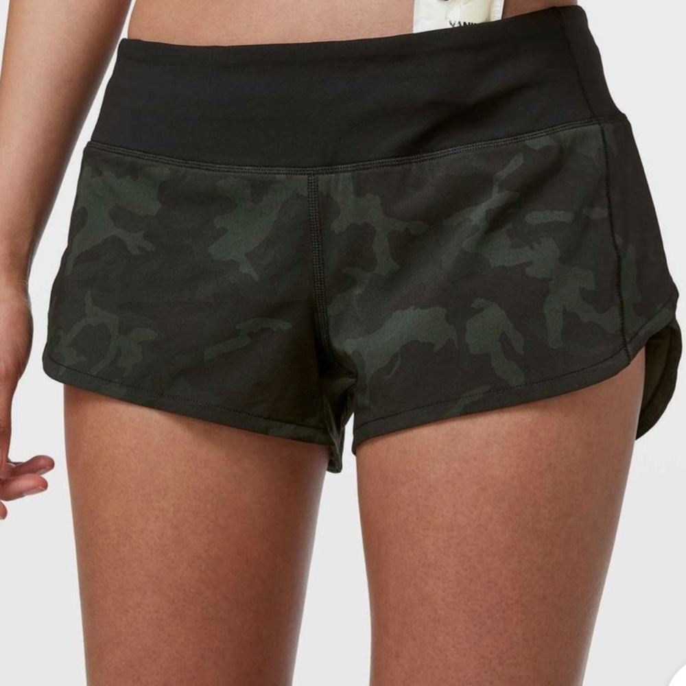 Camouflage Lululemon Speed Up Short LR 2.5” Size 2